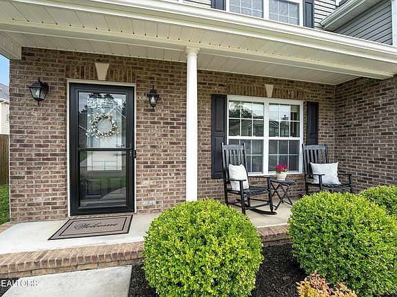 4th image of 7427 Lucky Clover Ln