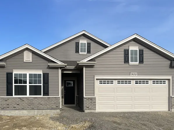 900 Mesa Ln, Pingree Grove, IL 60140