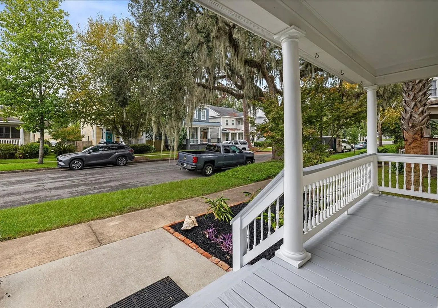 830 E Duffy - Lovely Downtown Home with Fenced Yard! — Photo 4