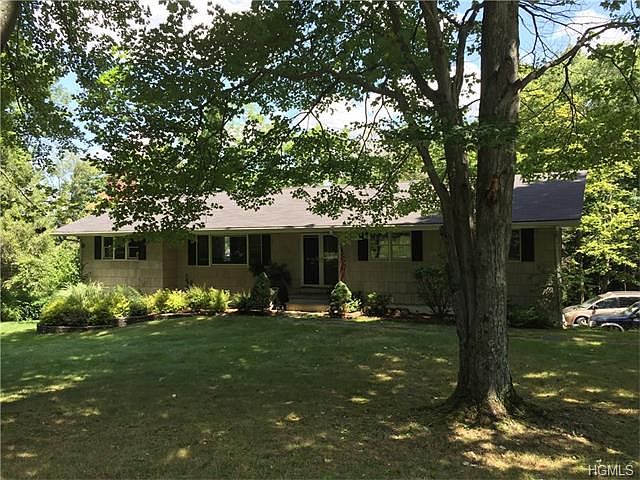 1st image of 136 Primrose Dr