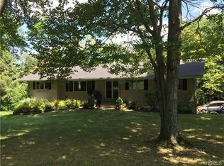 136 Primrose Dr, Somers, NY 10589