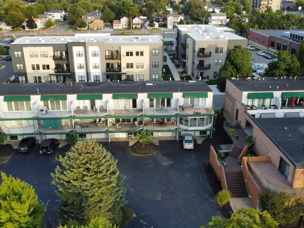 202 N Harbor Dr, Grand Haven, MI 49417