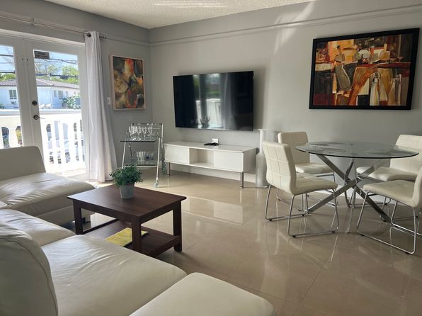 7959 Crespi Blvd #2