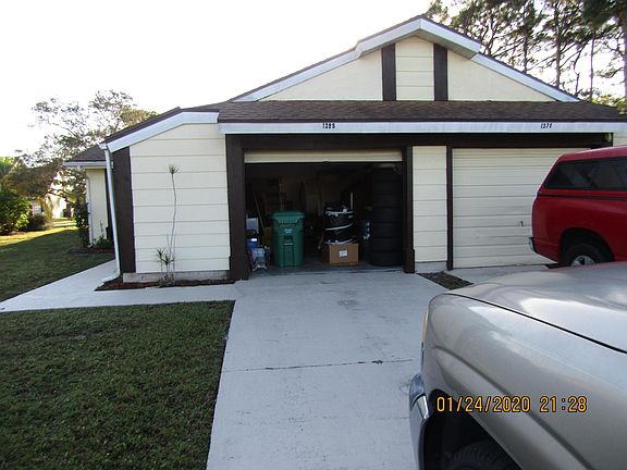 3rd image of 1386 SE La Haven Court SE