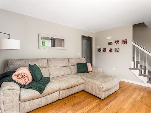 5th image of 11 Buena Vista Dr Unit 11