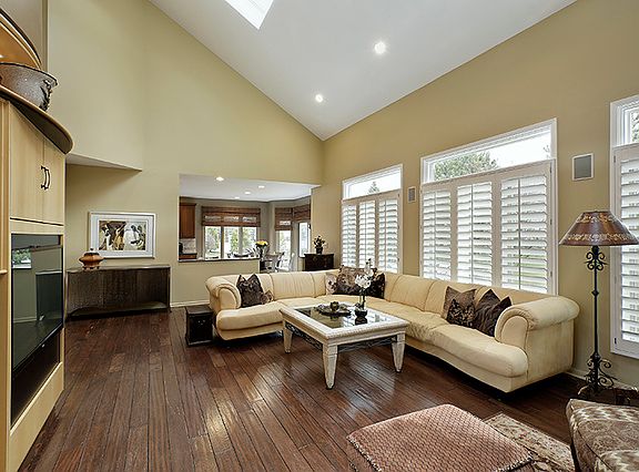 4th image of 1537 Windy Hill Dr