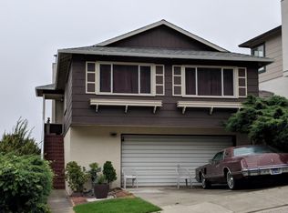 301 Coral Ridge Dr, Pacifica, CA 94044