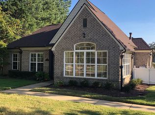 1360 Calumet Farms Dr, Collierville, TN 38017