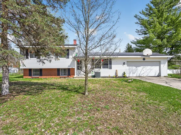 18140 Stevens Ct, Big Rapids, MI 49307