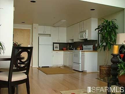 2nd image of 68 McCoppin St APT 6