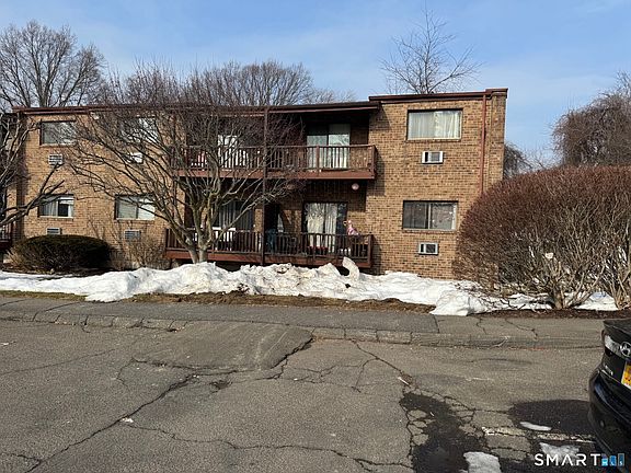 3rd image of 235 Henry Ave Unit 11J