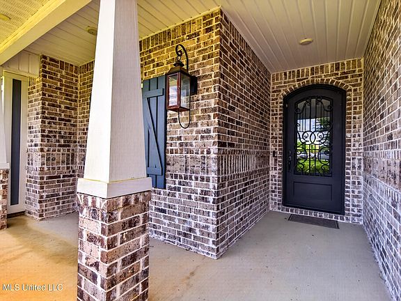 4th image of 13509 Evergreen Dr