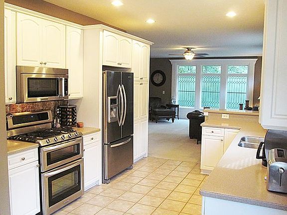 3rd image of 5961 McNaughten Grove Ln