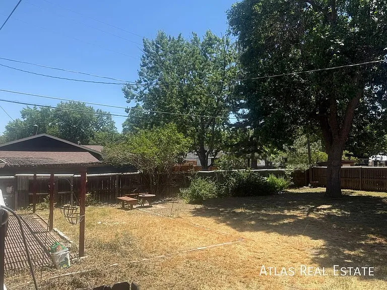 2110 Vance St — Photo 4