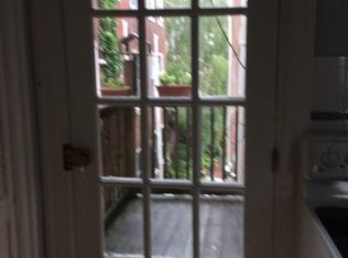 1820 Green St APT 2F, Philadelphia, PA 19130