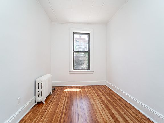 5th image of 31-19 47th St #1R