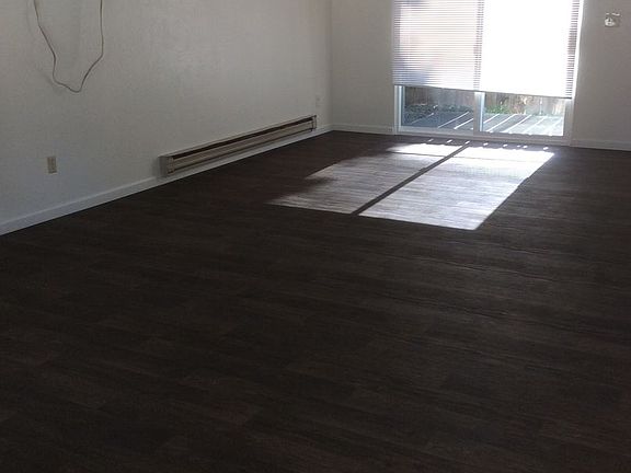 3rd image of 1315 SW G St #P269-a
