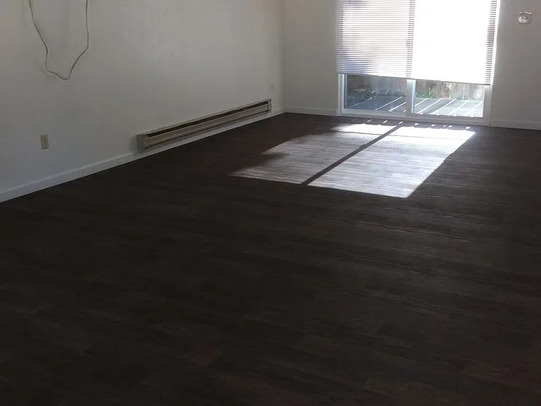 1315 SW G St — Photo 3