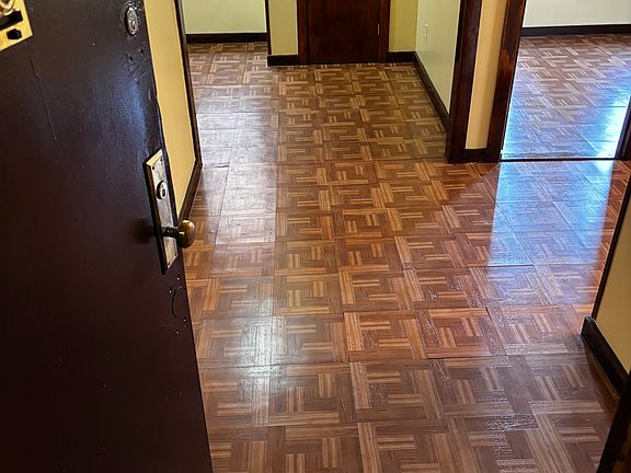 4th image of 732 E 187th St #8