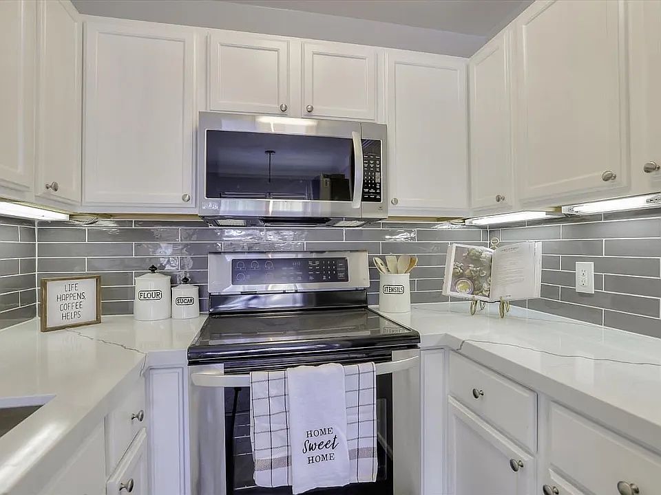 1st image of 952 Kiely Blvd Unit H