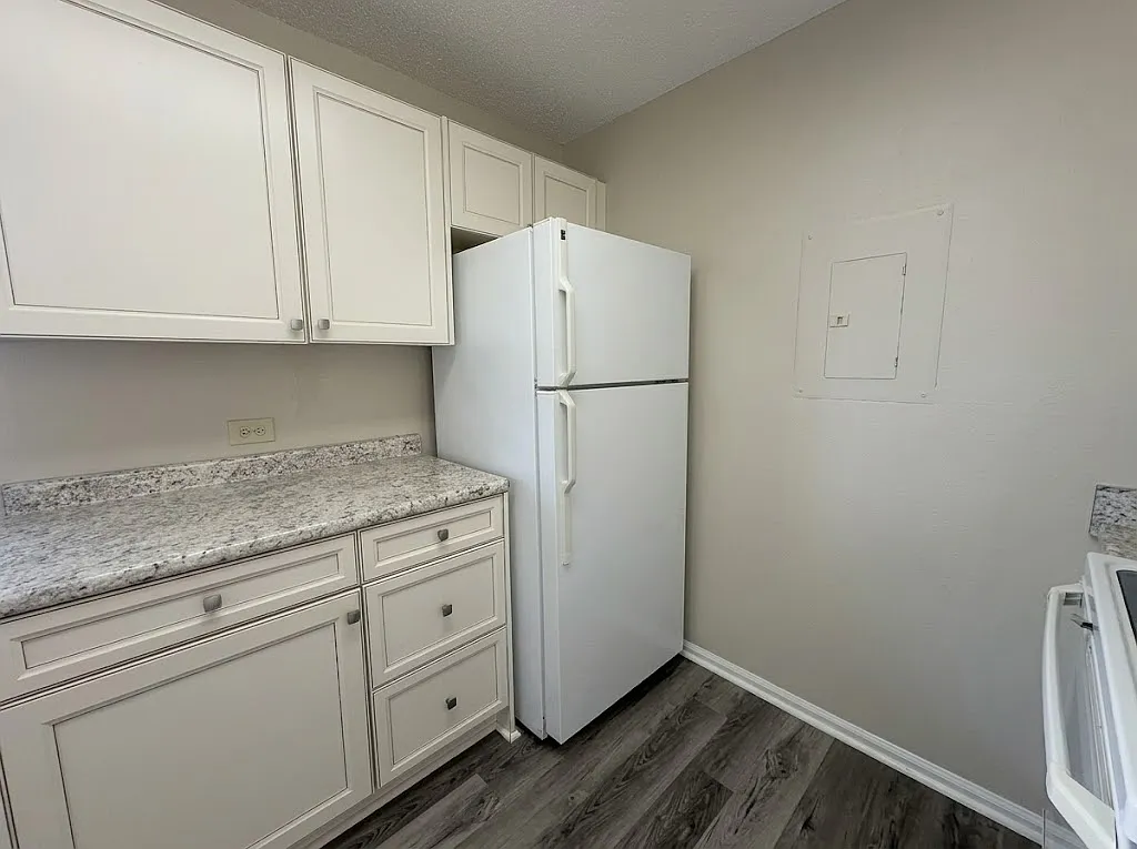 2 bed, $1,850 — Photo 4