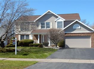 123 Constance Way W, Rochester, NY 14612