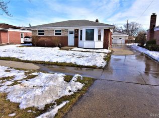 27266 Bonnie Dr, Warren, MI 48093