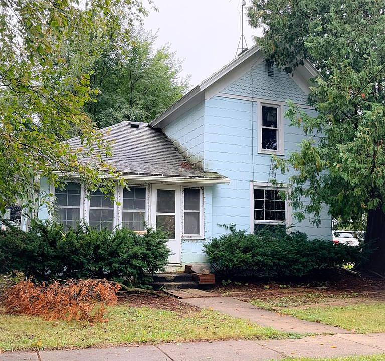 1st image of 132 Pierce STREET