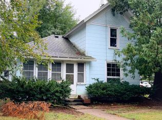 132 Pierce St, Randolph, WI 53956