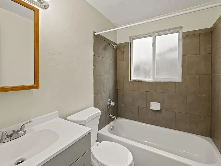 4060 Airport Rd — Photo 17