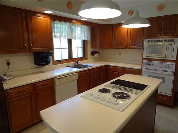 4th image of 2431 F St