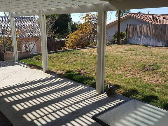 3rd image of 5610 E Edgemont Dr