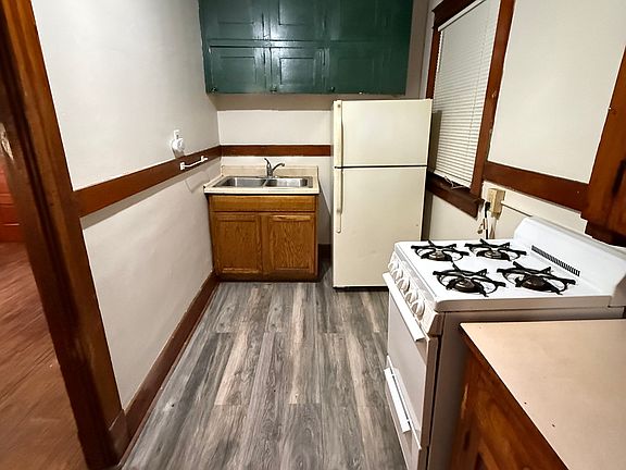 2nd image of 1000 E St #4B