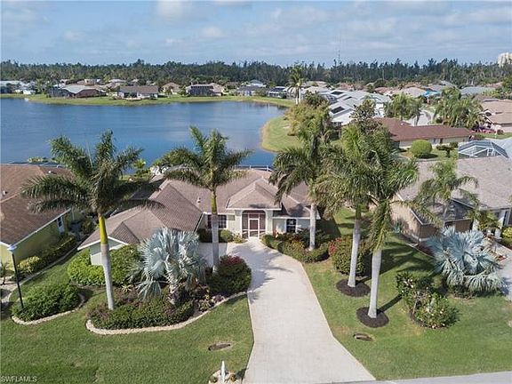 2nd image of 22379 Fountain Lakes Blvd