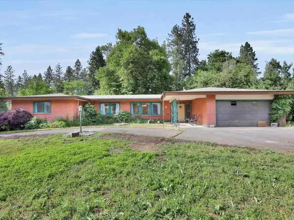 2411 E Girard Pl, Spokane, WA 99223
