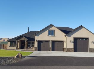 6103 Coulee Vista Dr, Kennewick, WA 99338
