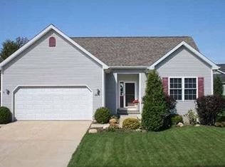 2870 Alexandra Dr, Erie, PA 16506