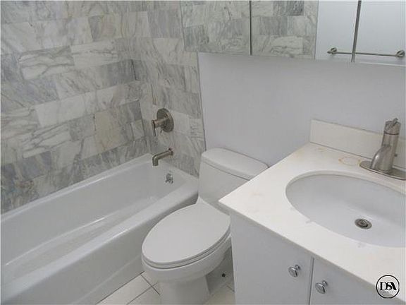 5th image of 201 E 2nd St APT 1a