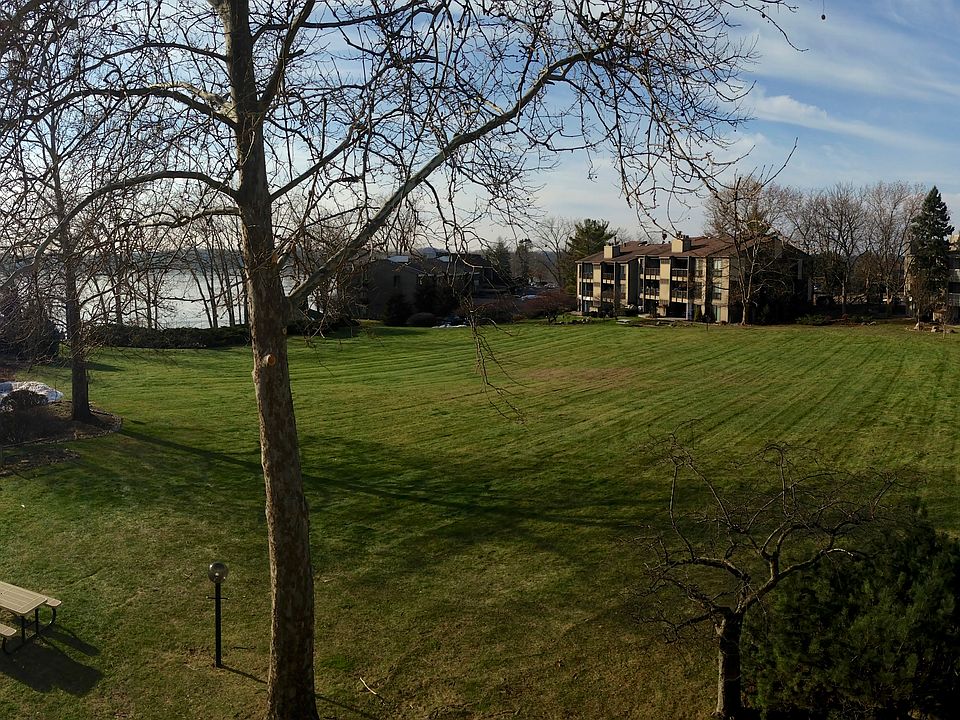 2nd image of 1660 Cliffs Lndg #301E