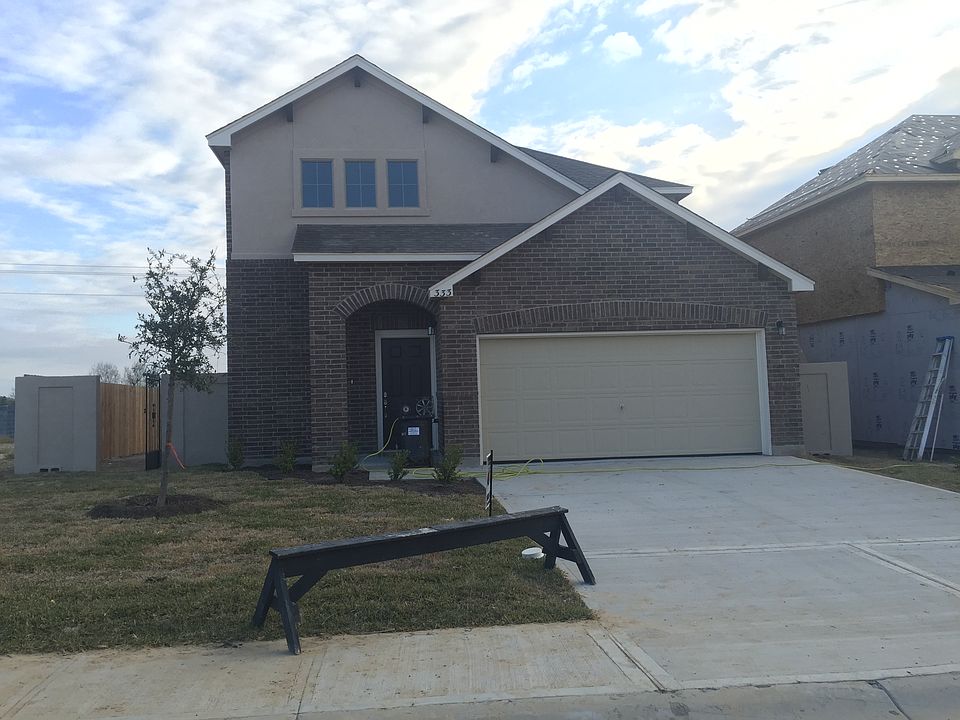 1st image of 333 Silver Leaf Oak Dr