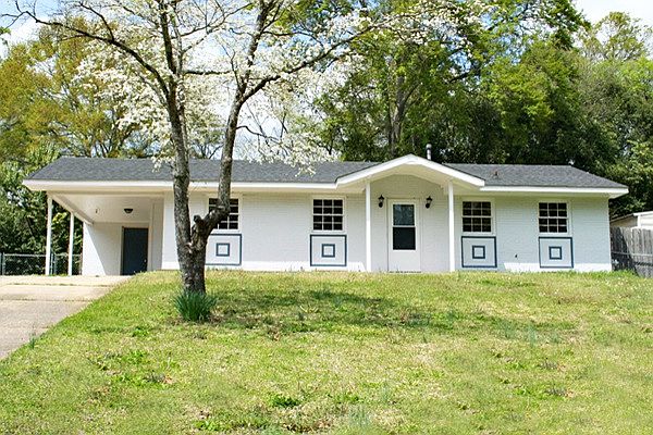 1st image of 3507 Milan Dr