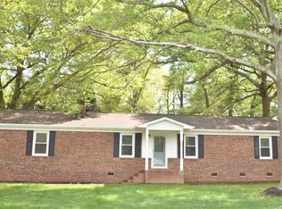 1132 Springdale Cir, Boiling Springs, SC 29316