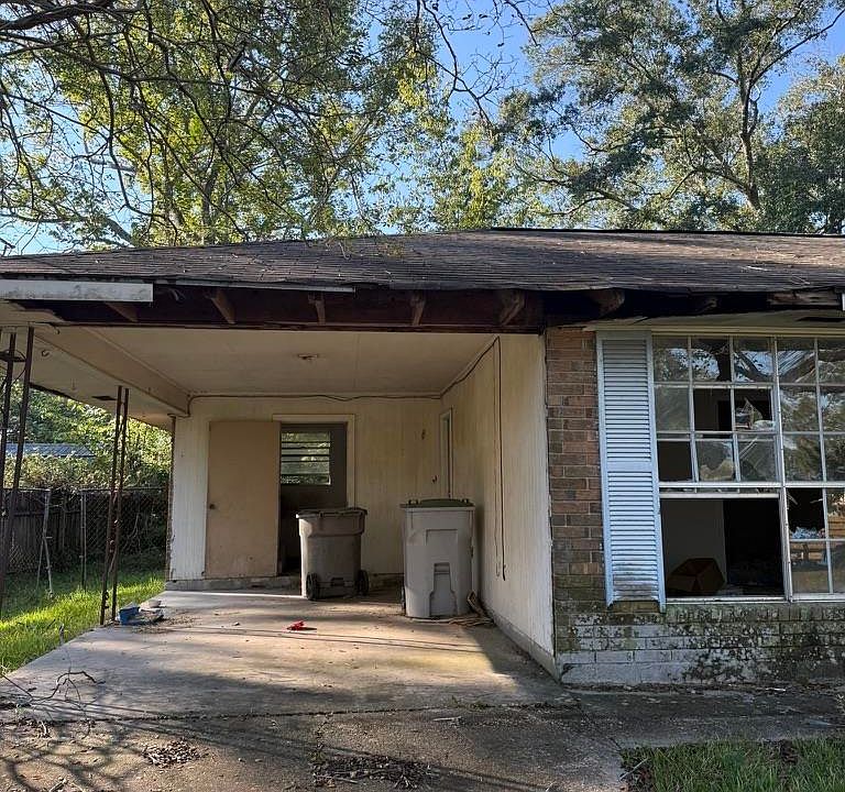 1st image of 6204 Molino Dr