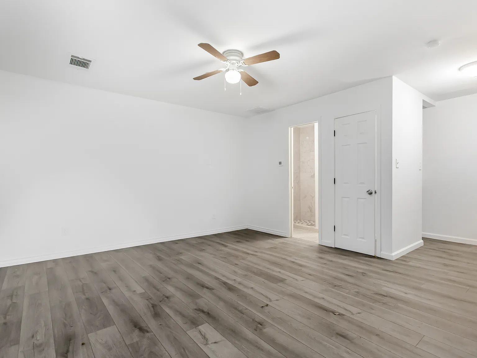1 bed, 650 sqft, $995 — Photo 4