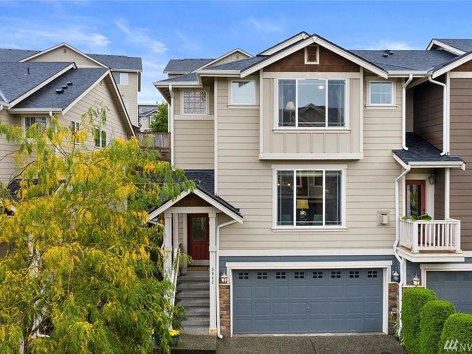 1st image of 3042 Belmonte Ln