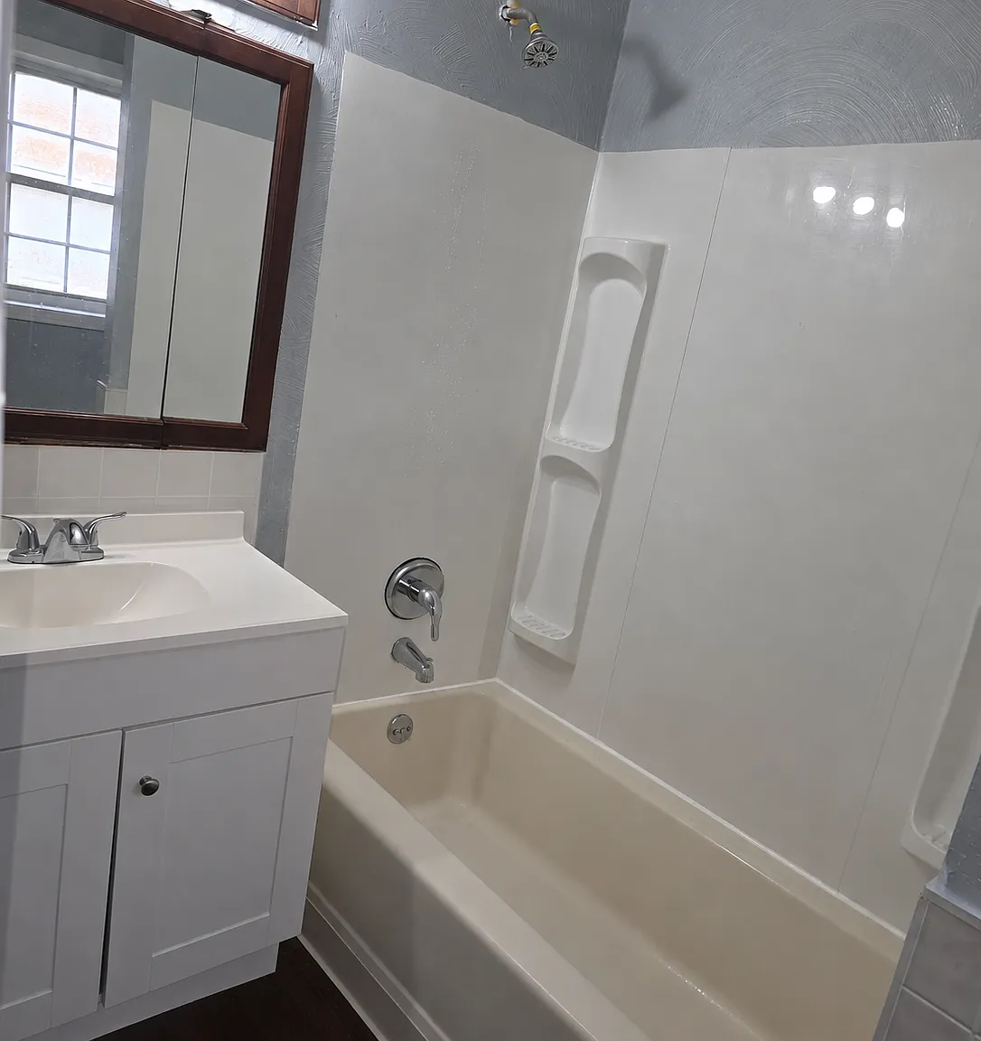 2 bed, $995 — Photo 3