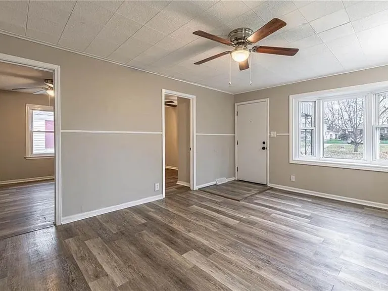 2832 Ferncliff Ave — Photo 10