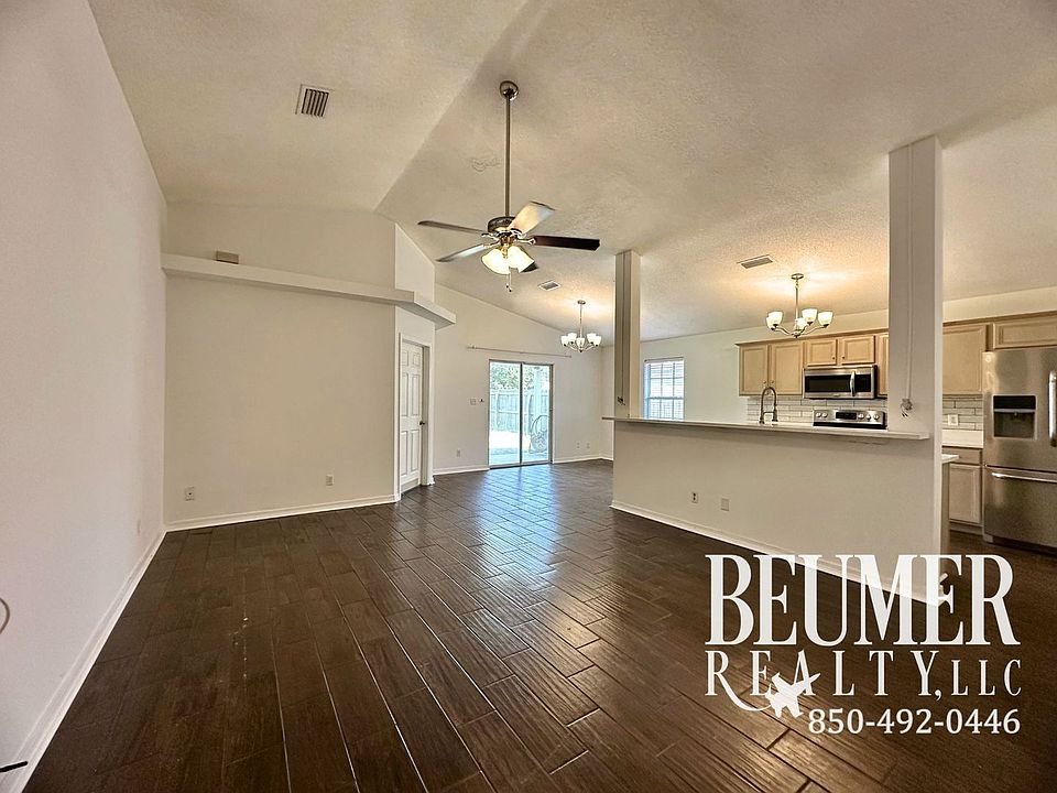1st image of 628 Reservation Ave