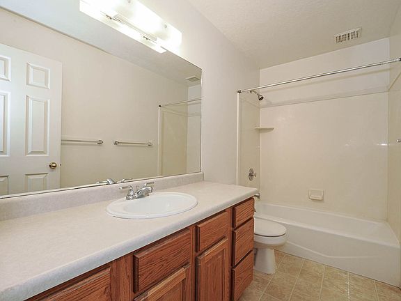 4th image of 65 N 630th St E