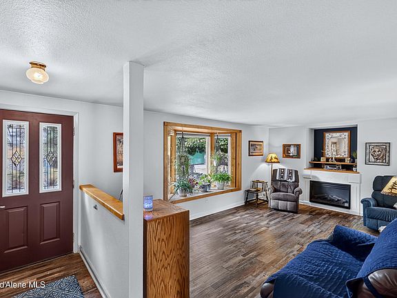 4th image of 8201 E Sunnyside Rd